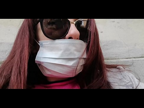 ❤️ Nicoletta analipiza kisasi kwa jirani yake na kukojoa kwenye karakana yake (Karantini Maalum ya Covid19 ya Italia) kwetu  ❤